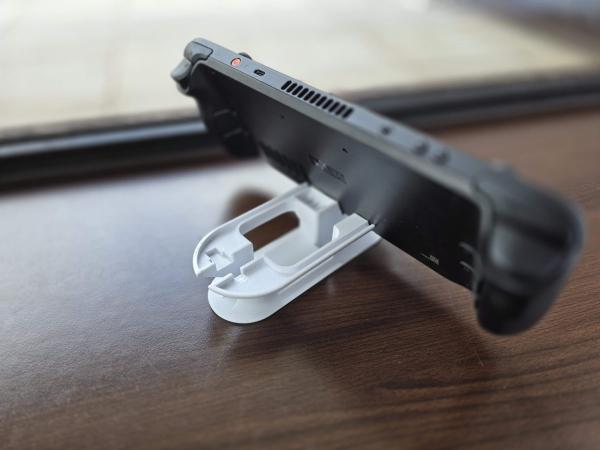 Steamdeck "Chargeguy" Transporthilfe für Ladegerät und Micro-SD Karten mit integriertem Stand