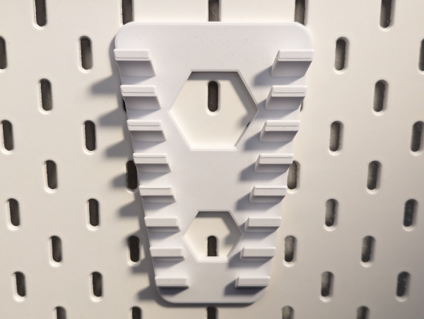 Halterung für Schraubenschlüssel – skadfinity by sw3d