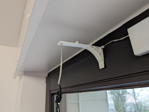 Fensterhaken (3er Set) für Deko mit Klemmmechanismus & Kabelführung