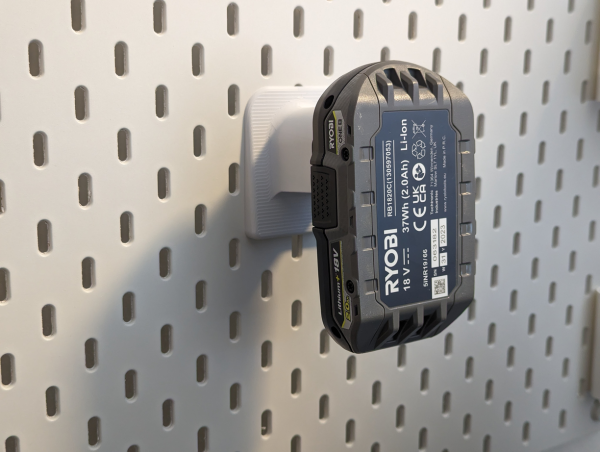 Akkuhalterung für Ryobi – skadfinity by sw3d